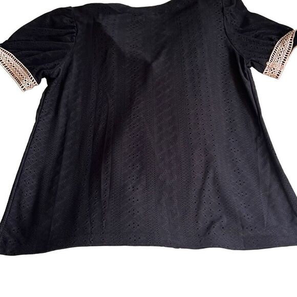 Beachsissi Women's Black V-neck Lace Insert Casual Top Size Medium - Picture 7 of 12